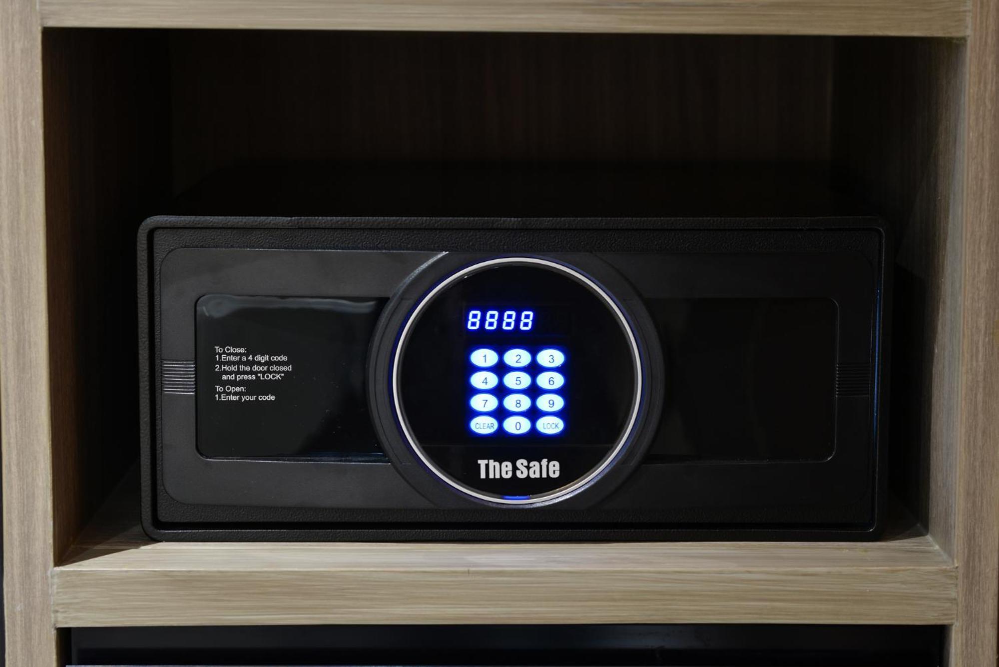 Gm Estate Hotel And Executive Apartments Sukhumvit 20 بانكوك المظهر الخارجي الصورة